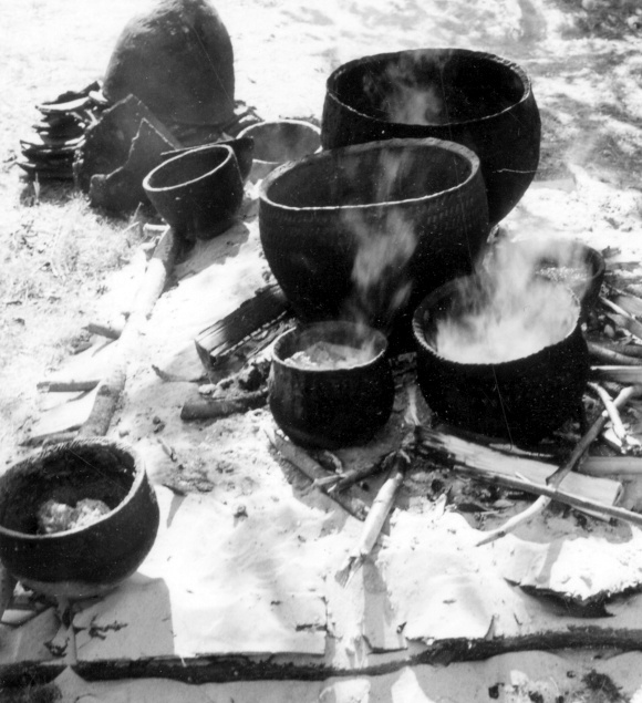  3. att. produktu vārīšana uz Sārnates tipa pavarda. Foto: B.&nbsp; Dumpe